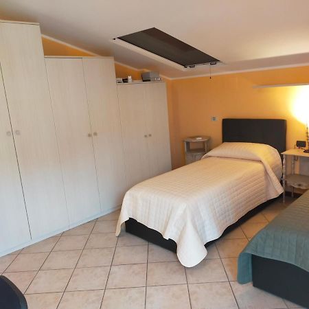 Ferienwohnung Residenza Giulia E Marco Cesate Exterior foto
