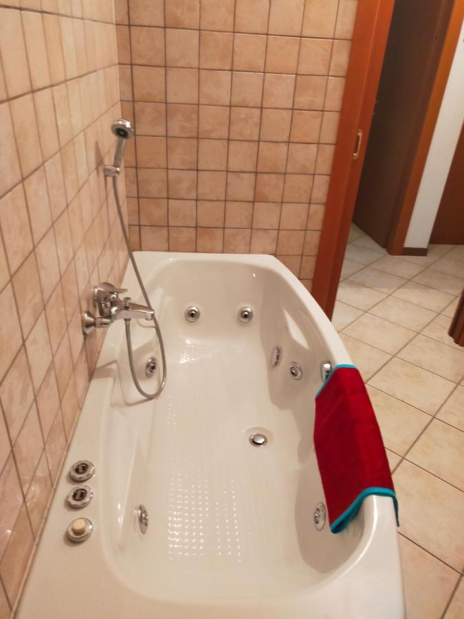 Ferienwohnung Residenza Giulia E Marco Cesate Exterior foto
