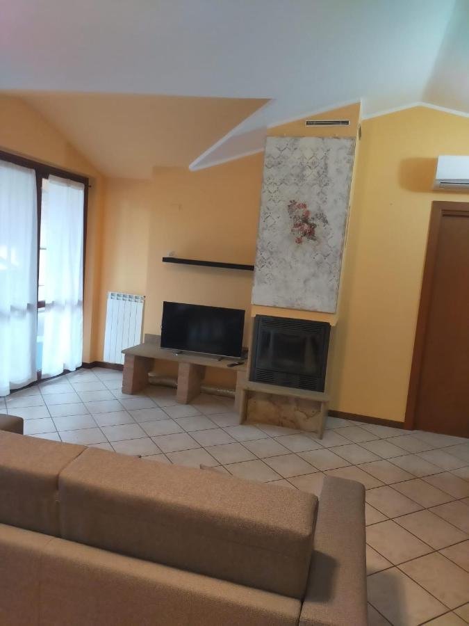 Ferienwohnung Residenza Giulia E Marco Cesate Exterior foto